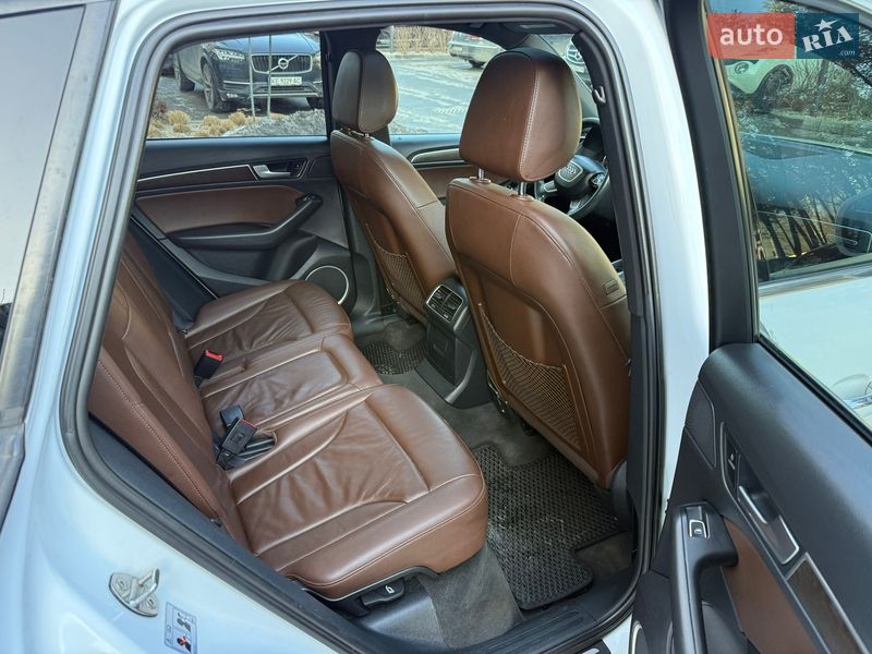 Внедорожник / Кроссовер Audi Q5 2016 в Львове