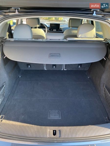 Внедорожник / Кроссовер Audi Q5 2022 в Киеве