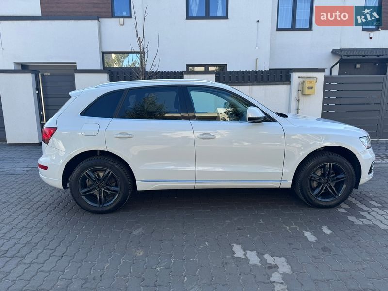 Позашляховик / Кросовер Audi Q5 2015 в Львові