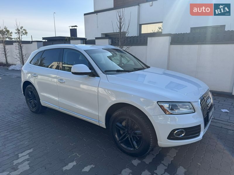 Позашляховик / Кросовер Audi Q5 2015 в Львові