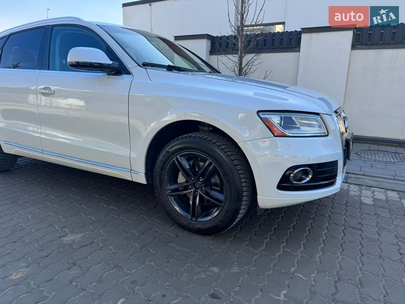 Позашляховик / Кросовер Audi Q5 2015 в Львові
