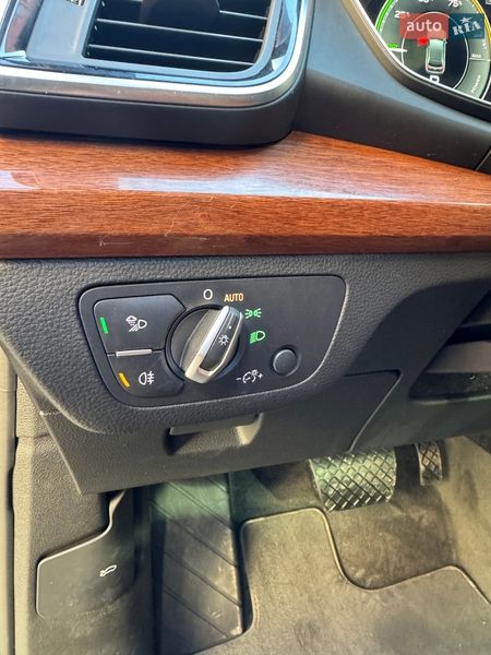 Позашляховик / Кросовер Audi Q5 2020 в Києві фото 26 Позашляховик / Кросовер Audi Q5 2020 в Києві