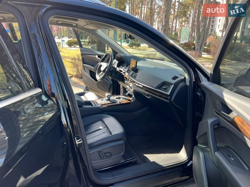 Внедорожник / Кроссовер Audi Q5 2019 в Харькове