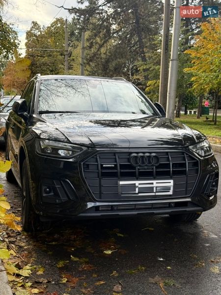 Позашляховик / Кросовер Audi Q5 2022 в Дніпрі