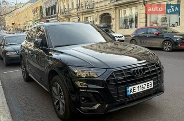 Позашляховик / Кросовер Audi Q5 2022 в Дніпрі