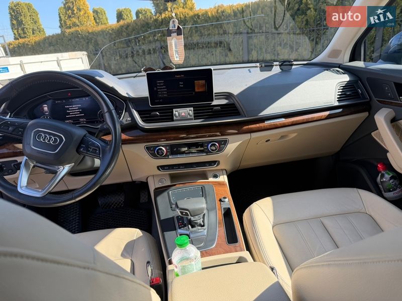 Позашляховик / Кросовер Audi Q5 2017 в Болехові