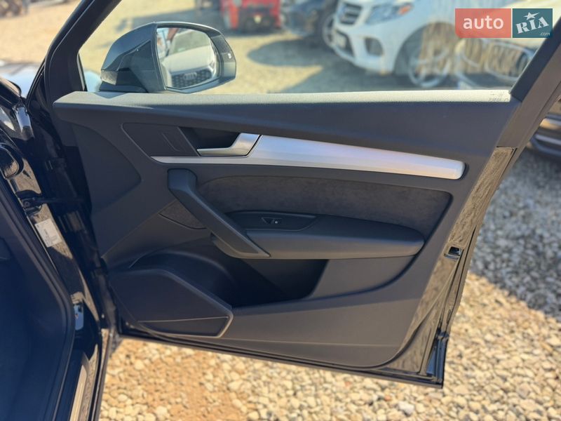 Позашляховик / Кросовер Audi Q5 2019 в Івано-Франківську