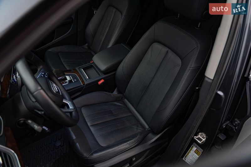 Внедорожник / Кроссовер Audi Q5 2018 в Киеве