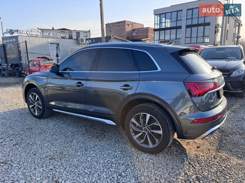 Позашляховик / Кросовер Audi Q5 2023 в Івано-Франківську