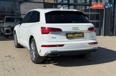 Позашляховик / Кросовер Audi Q5 2020 в Івано-Франківську