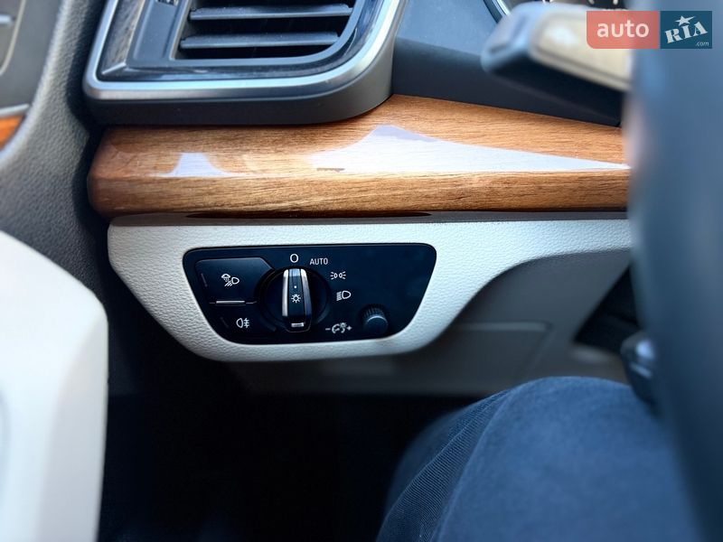 Внедорожник / Кроссовер Audi Q5 2021 в Львове