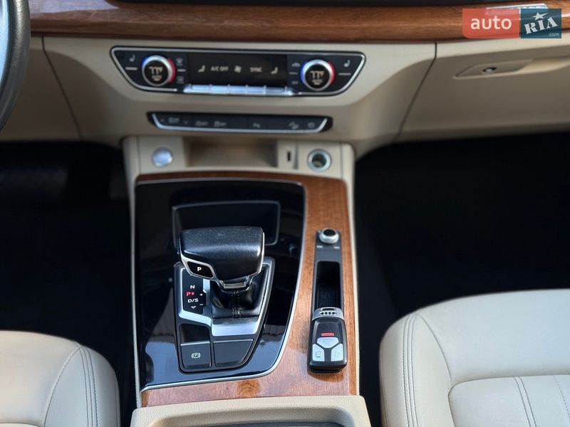 Внедорожник / Кроссовер Audi Q5 2021 в Львове