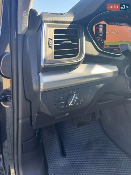 Внедорожник / Кроссовер Audi Q5 2018 в Одессе