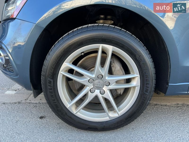 Внедорожник / Кроссовер Audi Q5 2015 в Львове