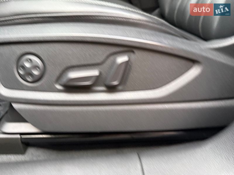 Внедорожник / Кроссовер Audi Q5 2020 в Стрые