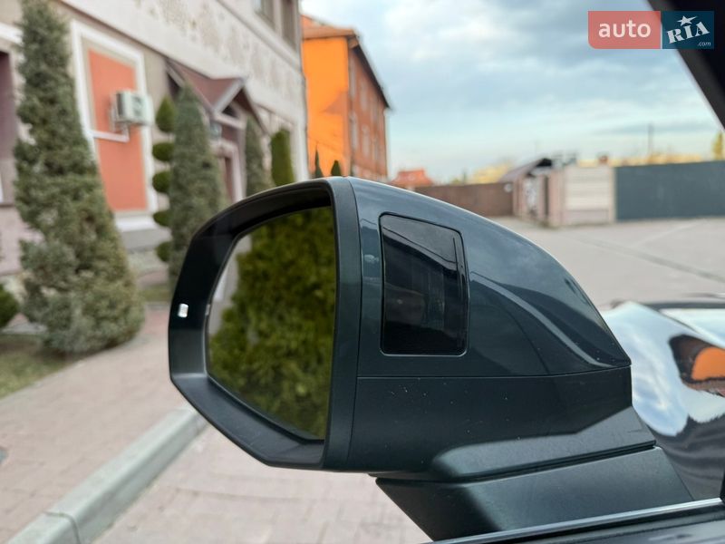 Внедорожник / Кроссовер Audi Q5 2020 в Стрые