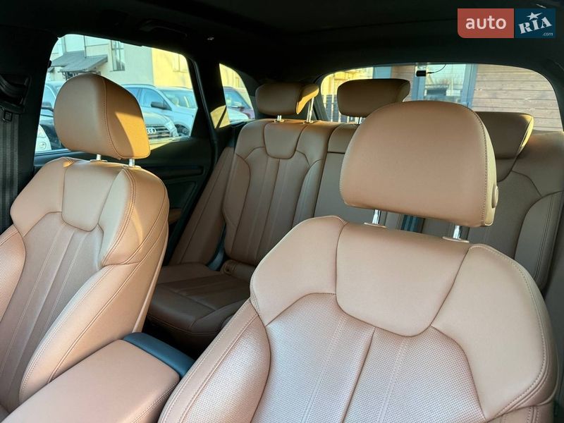 Внедорожник / Кроссовер Audi Q5 2022 в Стрые