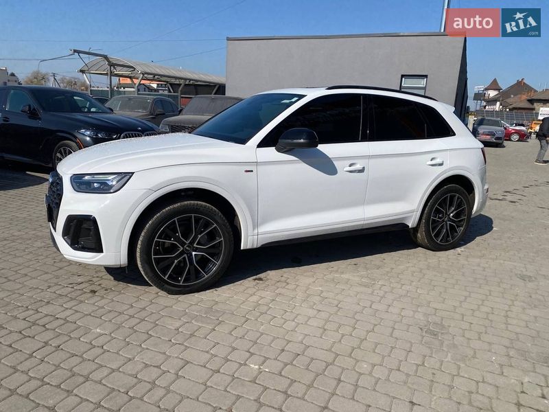 Позашляховик / Кросовер Audi Q5 2021 в Львові