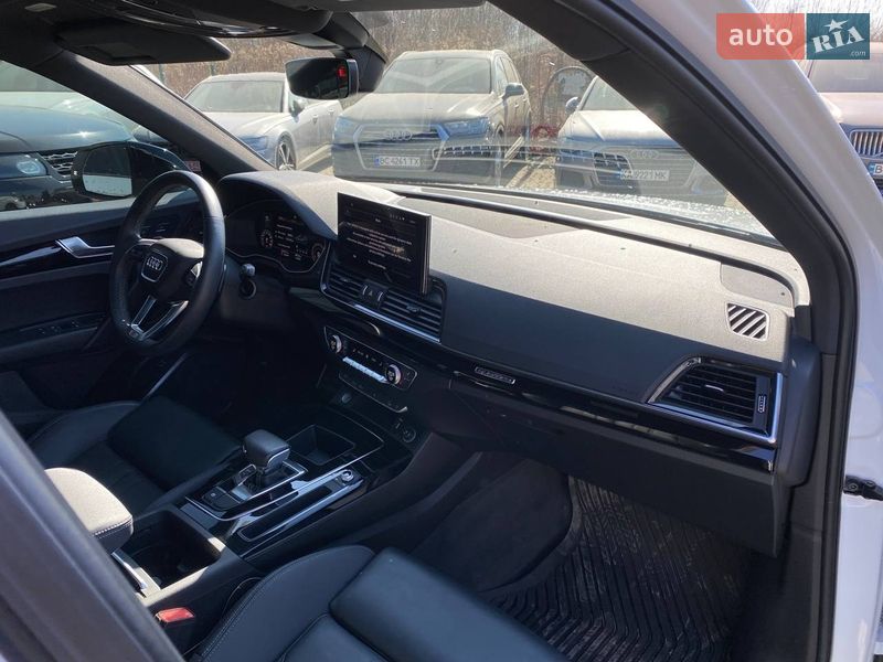 Позашляховик / Кросовер Audi Q5 2021 в Львові