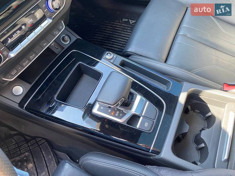 Позашляховик / Кросовер Audi Q5 2021 в Львові