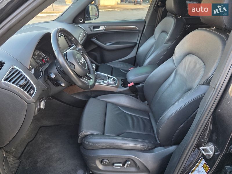 Внедорожник / Кроссовер Audi Q5 2015 в Гусятине