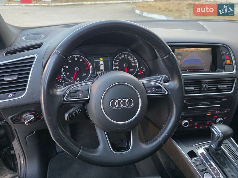 Внедорожник / Кроссовер Audi Q5 2015 в Гусятине