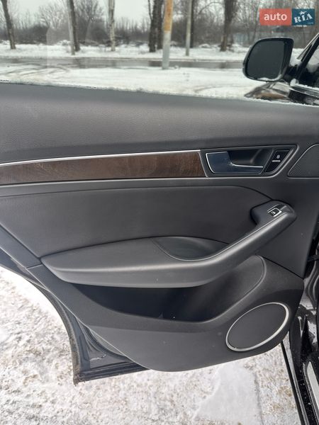 Позашляховик / Кросовер Audi Q5 2015 в Кривому Розі