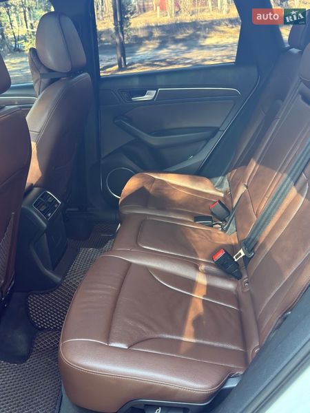 Позашляховик / Кросовер Audi Q5 2016 в Охтирці