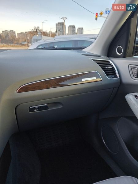 Внедорожник / Кроссовер Audi Q5 2015 в Киеве