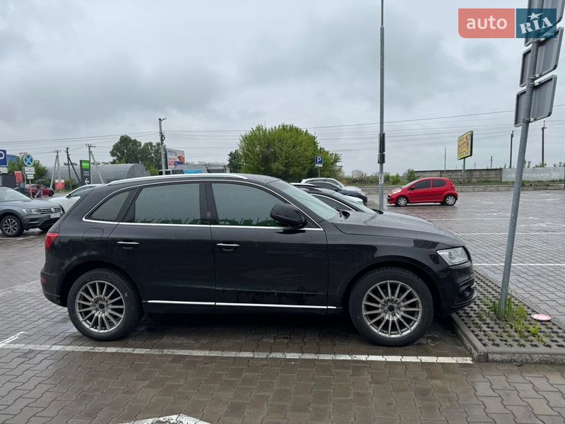 Позашляховик / Кросовер Audi Q5 2016 в Києві