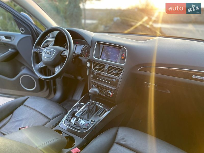 Внедорожник / Кроссовер Audi Q5 2013 в Луцке