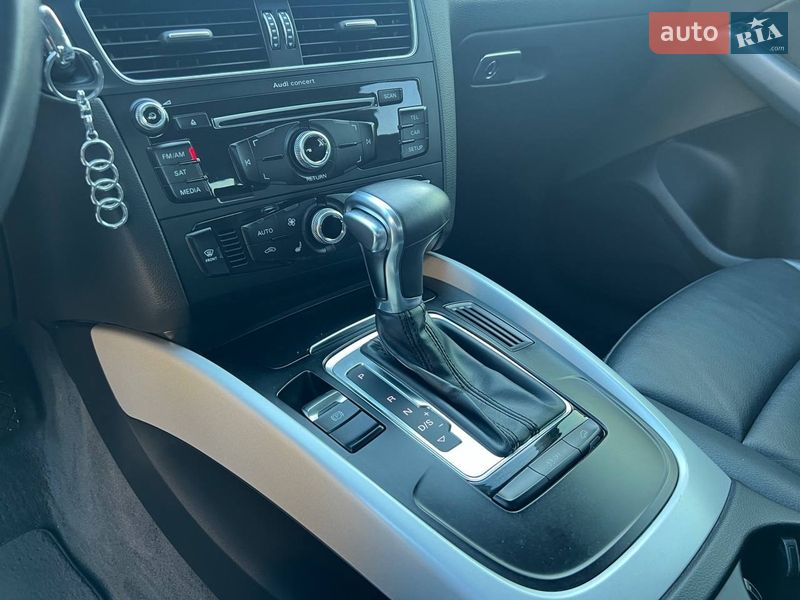 Внедорожник / Кроссовер Audi Q5 2015 в Ровно