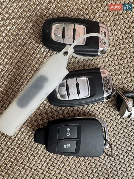 Внедорожник / Кроссовер Audi Q5 2011 в Львове