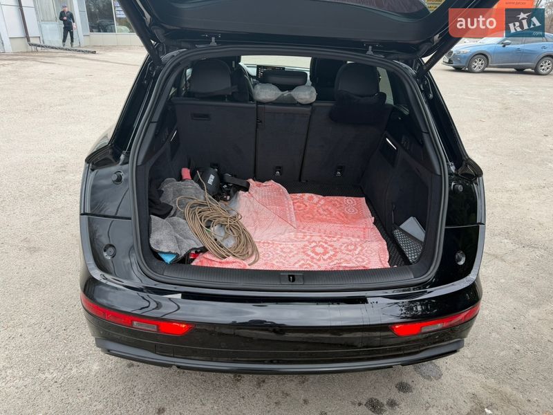 Позашляховик / Кросовер Audi Q5 2021 в Чернігові