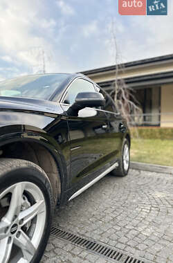 Внедорожник / Кроссовер Audi Q5 2021 в Львове