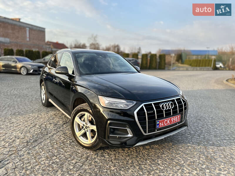 Внедорожник / Кроссовер Audi Q5 2021 в Львове