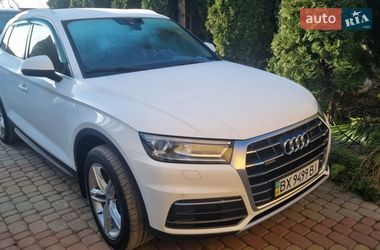 Внедорожник / Кроссовер Audi Q5 2017 в Каменец-Подольском