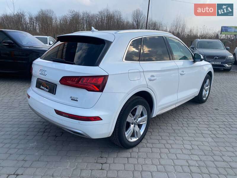 Внедорожник / Кроссовер Audi Q5 2017 в Львове