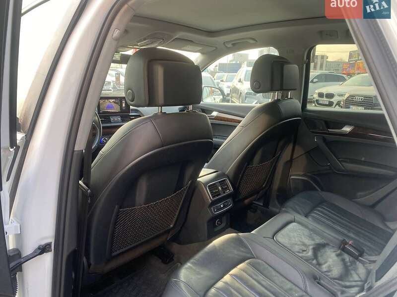 Внедорожник / Кроссовер Audi Q5 2017 в Львове
