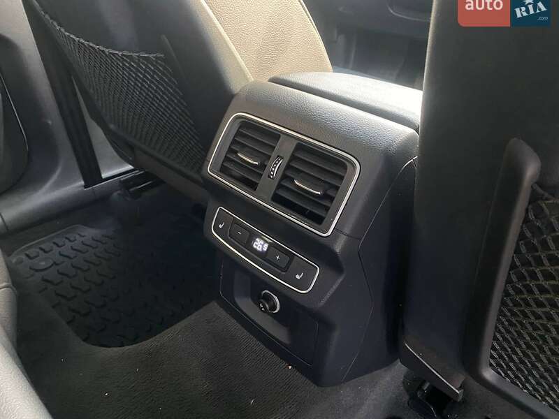 Внедорожник / Кроссовер Audi Q5 2017 в Львове