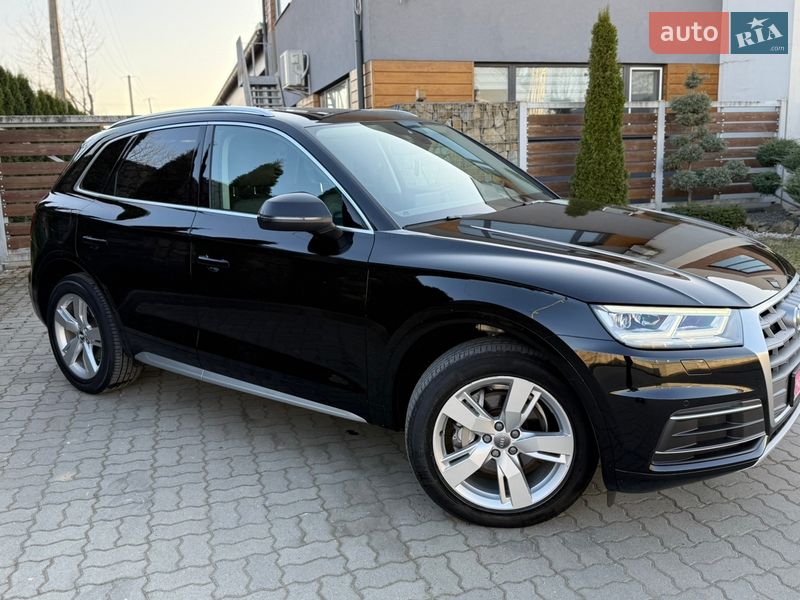 Внедорожник / Кроссовер Audi Q5 2019 в Стрые