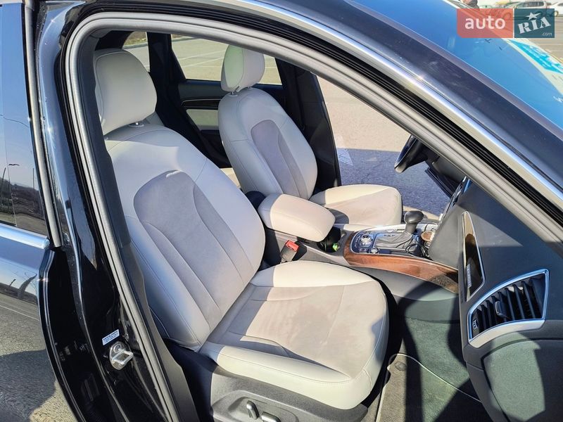 Позашляховик / Кросовер Audi Q5 2015 в Чернівцях