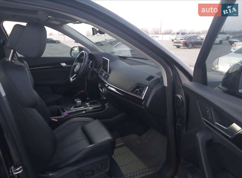 Внедорожник / Кроссовер Audi Q5 2018 в Житомире