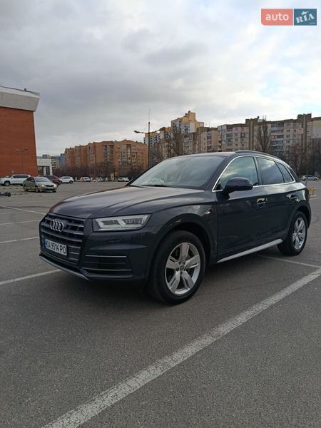 Внедорожник / Кроссовер Audi Q5 2018 в Киеве