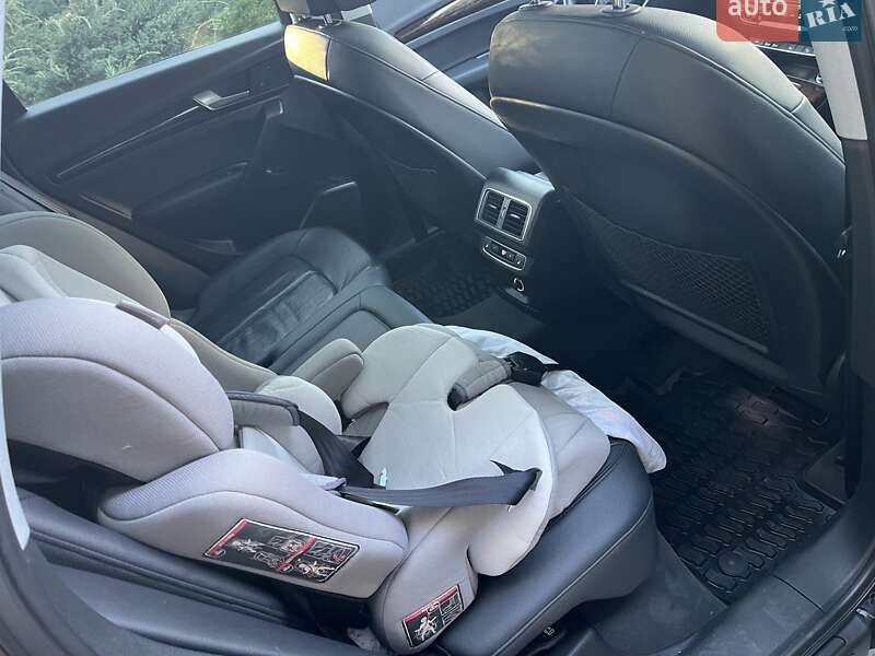 Позашляховик / Кросовер Audi Q5 2017 в Львові фото 21 Позашляховик / Кросовер Audi Q5 2017 в Львові