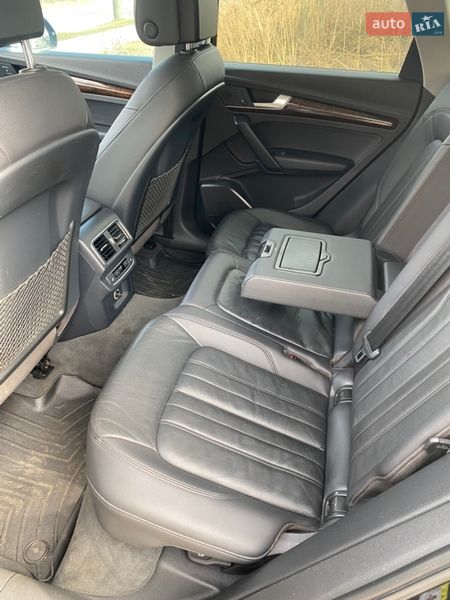 Внедорожник / Кроссовер Audi Q5 2018 в Луцке