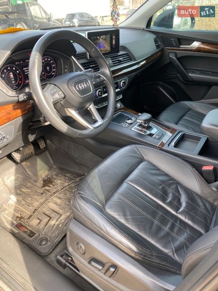 Внедорожник / Кроссовер Audi Q5 2018 в Луцке