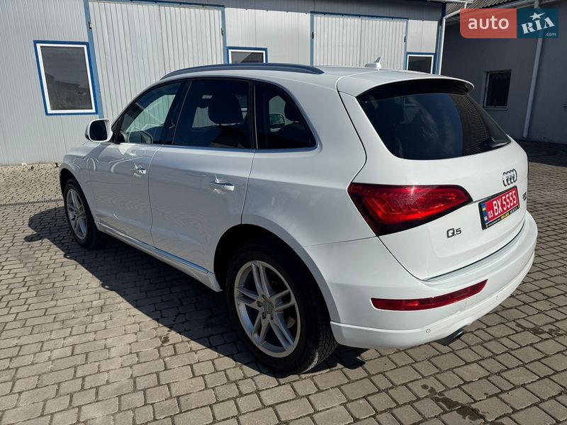 Внедорожник / Кроссовер Audi Q5 2015 в Нововолынске