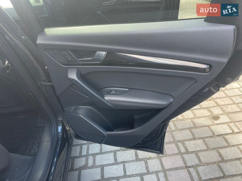 Внедорожник / Кроссовер Audi Q5 2020 в Самборе
