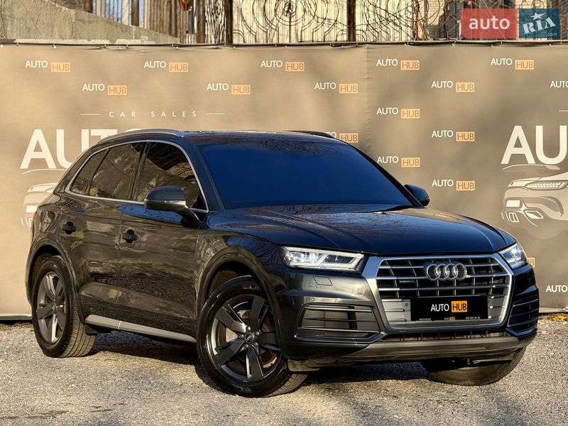 Внедорожник / Кроссовер Audi Q5 2017 в Харькове